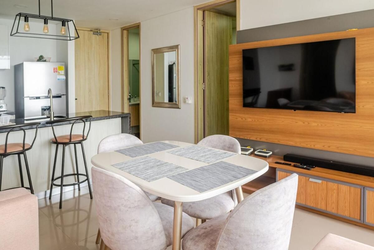 Moderno Y Lujoso Con Vista Al Mar Piso19 - Cerca A La Ciudad Amurallada Apartamento