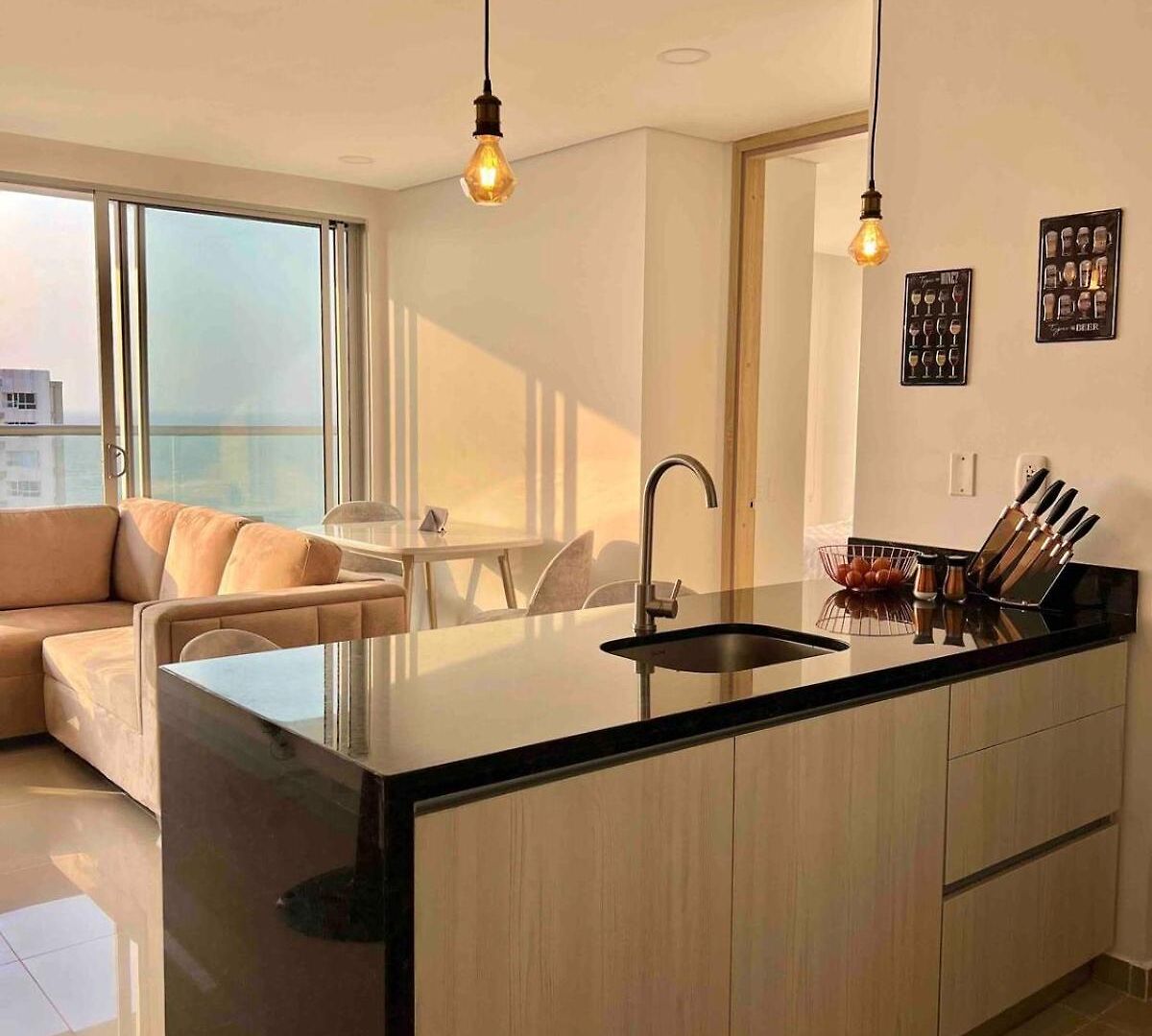 Moderno Y Lujoso Con Vista Al Mar Piso19 - Cerca A La Ciudad Amurallada Apartamento *