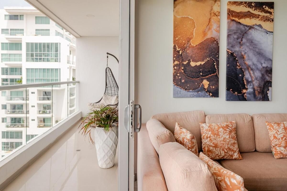 Apartamento Moderno Y Lujoso Con Vista Al Mar Piso19 - Cerca A La Ciudad Amurallada *