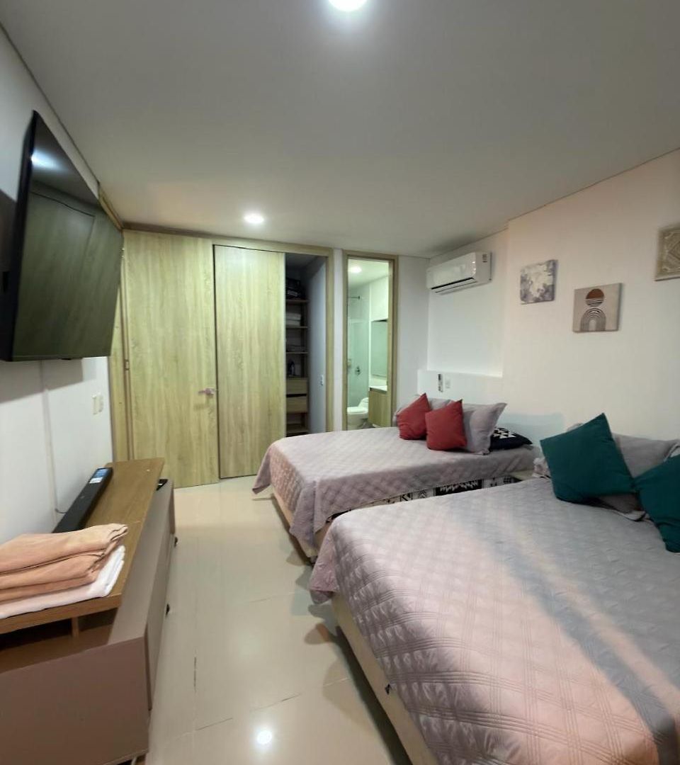 Apartamento Moderno Y Lujoso Con Vista Al Mar Piso19 - Cerca A La Ciudad Amurallada *