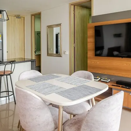 Moderno Y Lujoso Con Vista Al Mar Piso19 - Cerca A La Ciudad Amurallada Apartamento