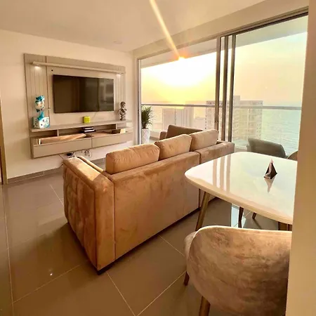 Apartamento Moderno Y Lujoso Con Vista Al Mar Piso19 - Cerca A La Ciudad Amurallada *