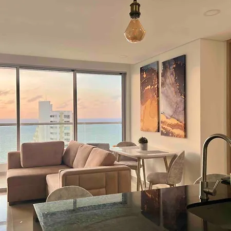 Moderno Y Lujoso Con Vista Al Mar Piso19 - Cerca A La Ciudad Amurallada Apartamento *