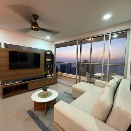 Moderno Y Lujoso Con Vista Al Mar Piso19 - Cerca A La Ciudad Amurallada Apartamento *