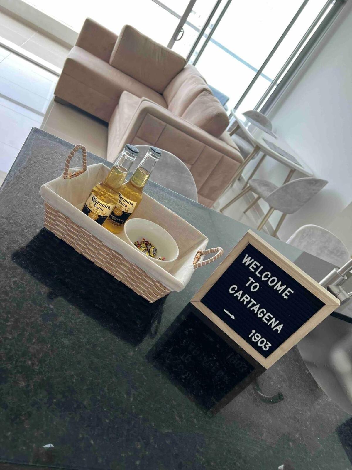 Apartamento Moderno Y Lujoso Con Vista Al Mar Piso19 - Cerca A La Ciudad Amurallada *